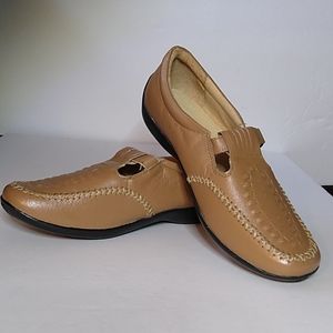 Dr Scholl's Women's Loafer . Double Air Pillow insole Size 7.5 W . Color Brown .